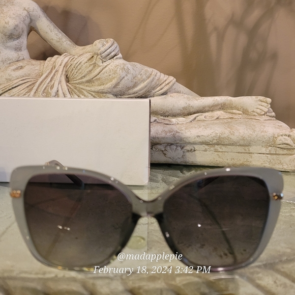 Tiffany & Co. TF4190 Cat Eye Sunglasses Luxury Designer Oversized Celebrity #21 - Picture 7 of 17